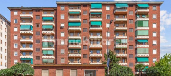 1 bedroom Apartment in Milan, Italy No. 319877 20
