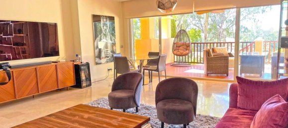 2 bedrooms Apartment in Benahavis, Spain No. 42645 4