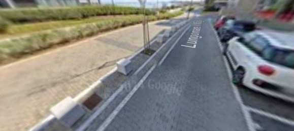 101m² Commercial property in Bari, Italy No. 306919 11