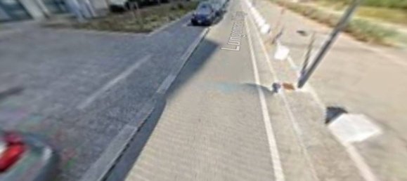 101m² Commercial property in Bari, Italy No. 306919 2