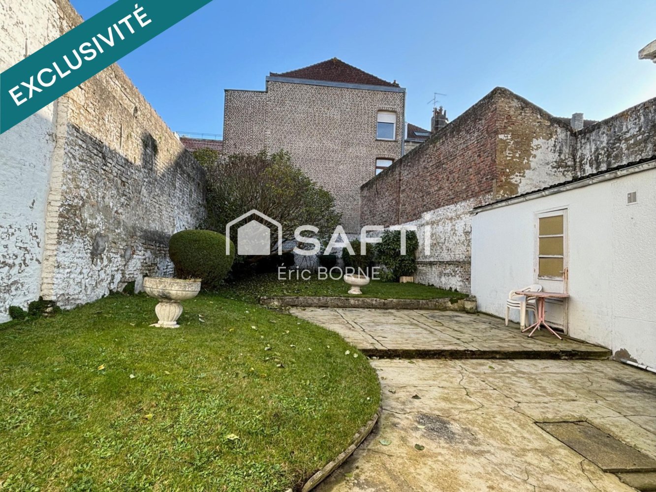 5 bedrooms House in Saint-Omer, France No. 157577