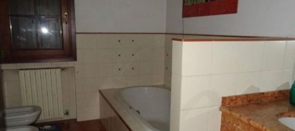 Villa T6 em Magenta, Italy N.º 116382 3