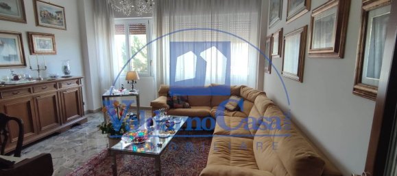 5 rooms Apartment in Florence, Italy No. 269411 3