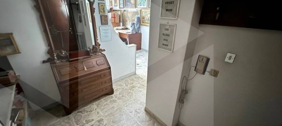 Квартира с 3 комнатами в Барлетта, Италия № 26592 4