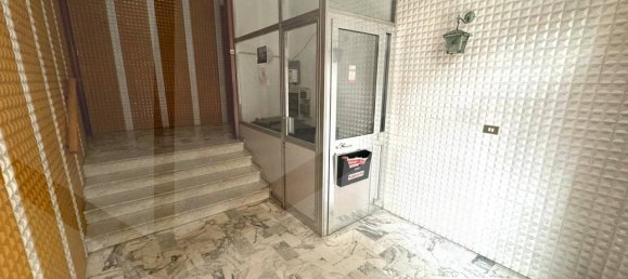 Квартира с 3 комнатами в Барлетта, Италия № 26592 3