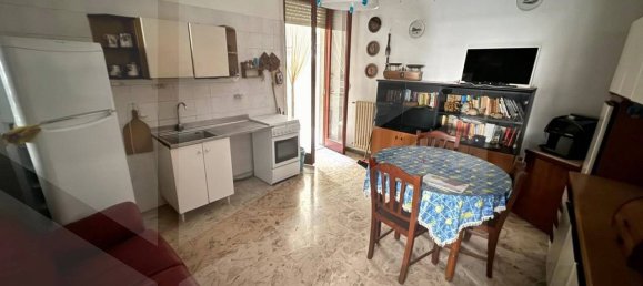 Квартира с 3 комнатами в Барлетта, Италия № 26592 5