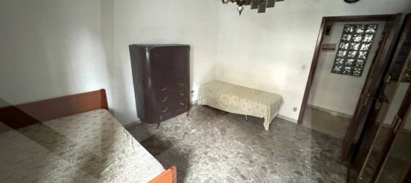 Квартира с 3 комнатами в Барлетта, Италия № 26592 20