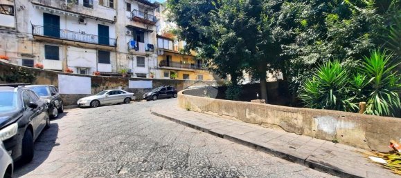 2 rooms Apartment in Naples, Italy No. 128187 4