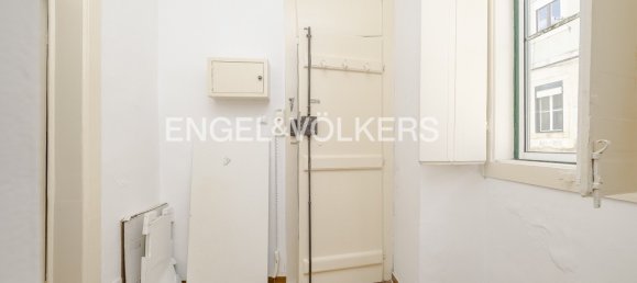 8 bedrooms Building in Lisbon, Portugal No. 104582 14