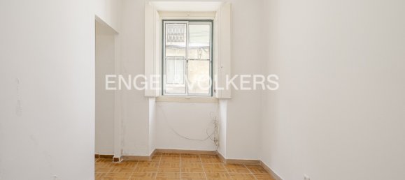 8 bedrooms Building in Lisbon, Portugal No. 104582 15