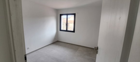 3 bedrooms House in Amberieu-en-Bugey, France No. 208731 5