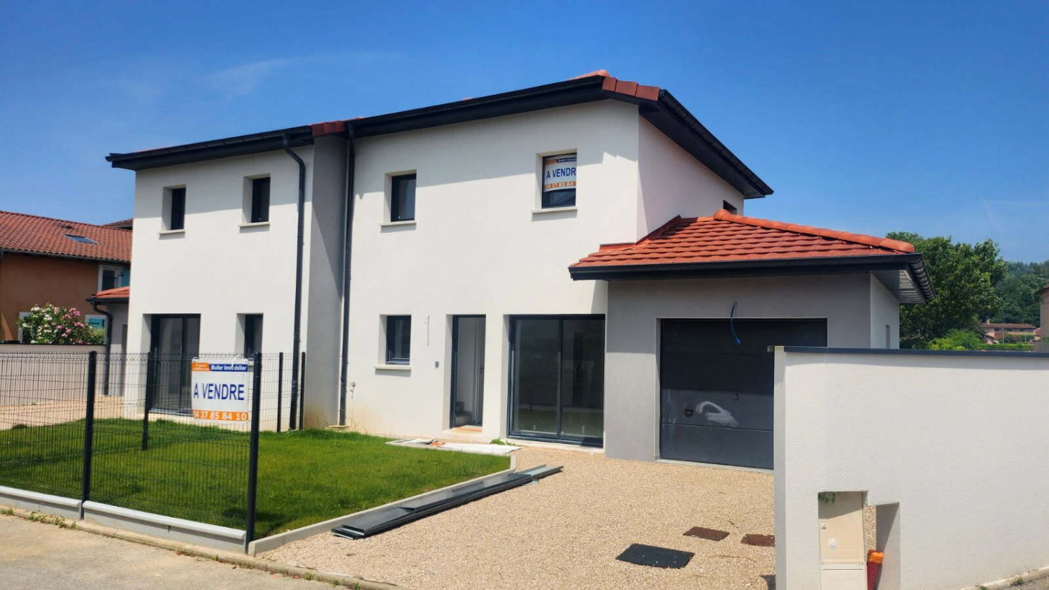 3 bedrooms House in Amberieu-en-Bugey, France No. 208731