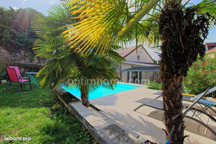 Casa T4 em Sampans, France N.º 354111