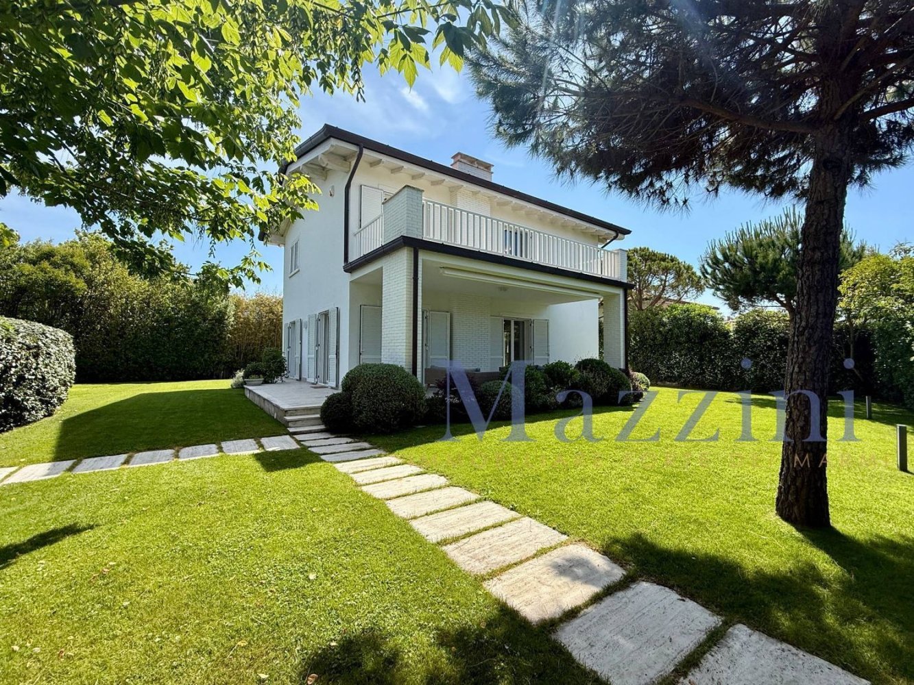 11 rooms Villa in Forte dei Marmi, Italy No. 304287