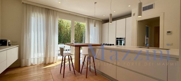 11 rooms Villa in Forte dei Marmi, Italy No. 304287 24