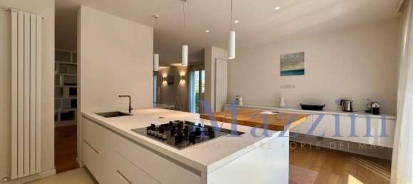 11 rooms Villa in Forte dei Marmi, Italy No. 304287 27