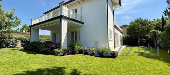 11 rooms Villa in Forte dei Marmi, Italy No. 304287 6