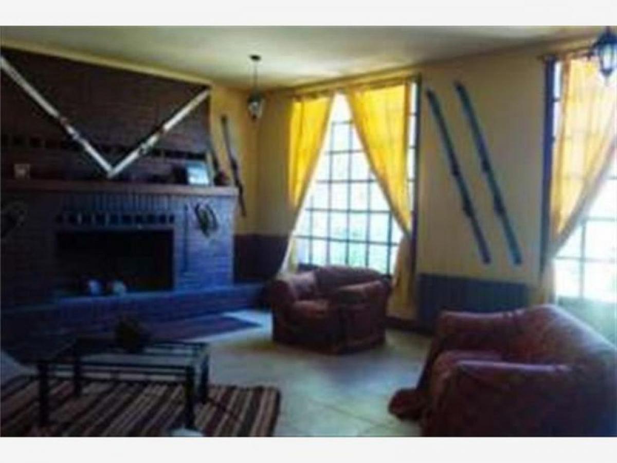 3300m² Hotel in Neuquen, Argentina No. 27588