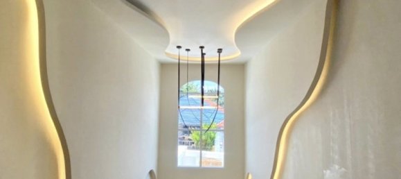 5 Schlafzimmer Haus in Chon Buri, Thailand, Nr. 62140 23