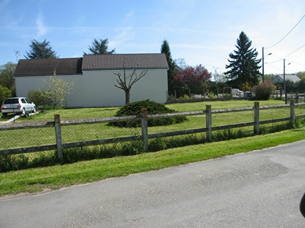 Grundstück in Maintenon, France, Nr. 93712