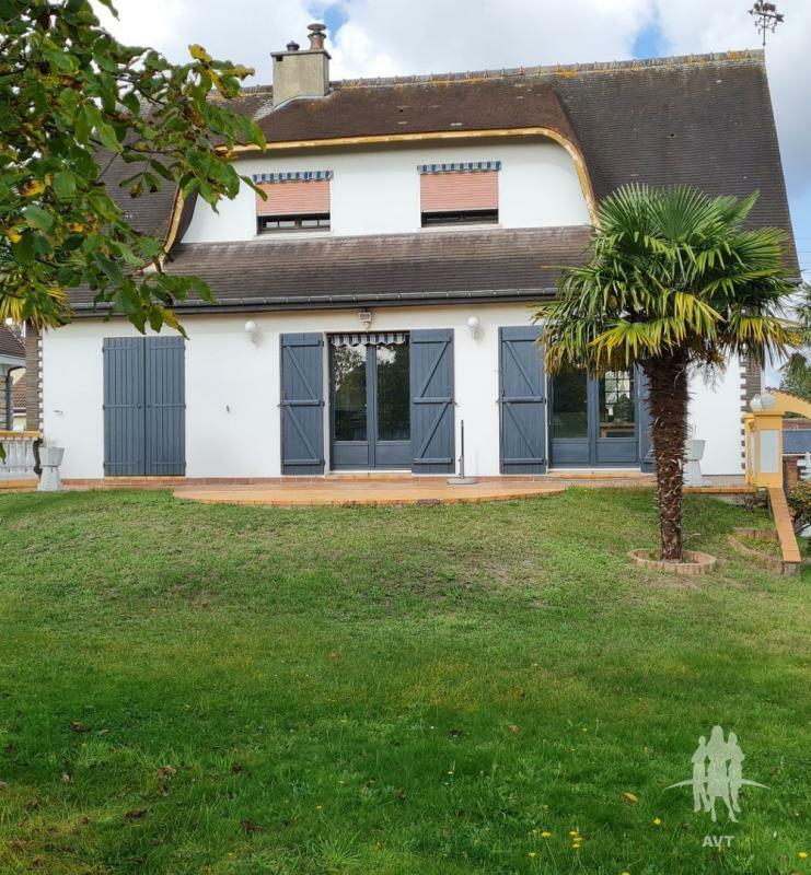 4 bedrooms House in Saint-Etienne-du-Rouvray, France No. 361546