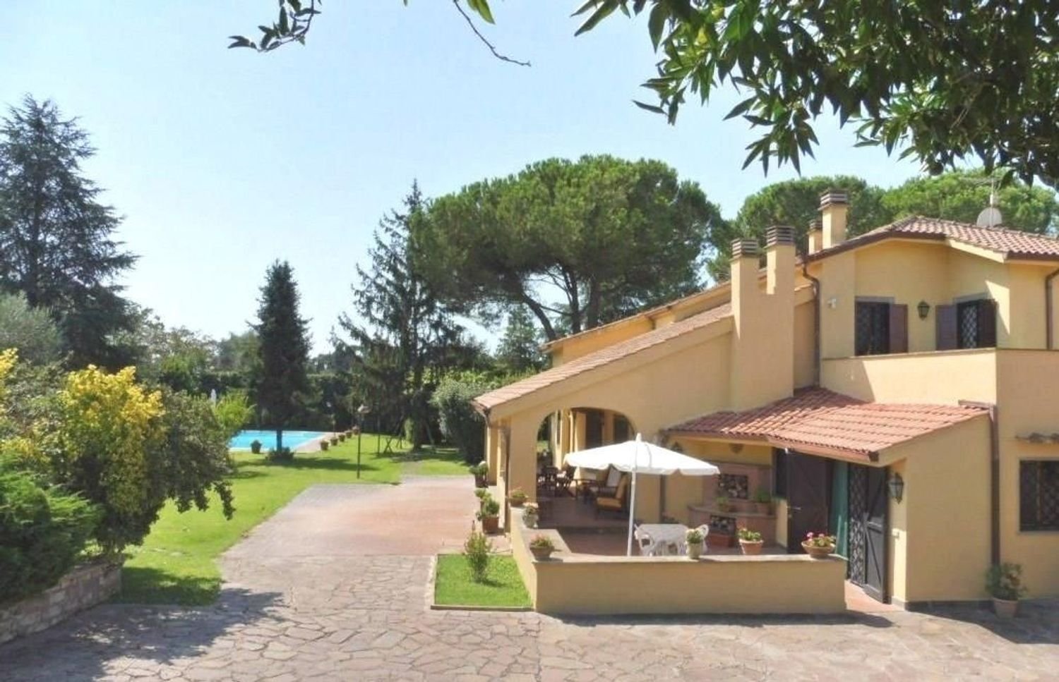 Villa de 12 habitaciónes en Rome, Italy No. 255978