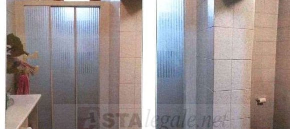 4 rooms Apartment in Prato, Italy No. 190728 24