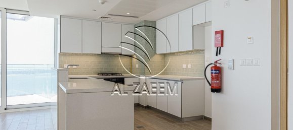 4 bedrooms Apartment in Yas Island, UAE No. 29645 9