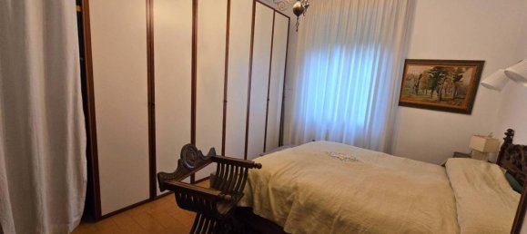 Apartamento de 3 divisões em Reggio Emilia, Italy N.º 136605 19