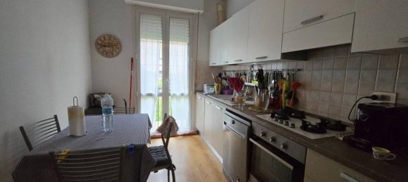 Apartamento de 3 divisões em Reggio Emilia, Italy N.º 136605 10