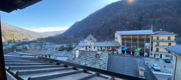 Квартира с 4 комнатами в Фрассино, Италия № 33721 7