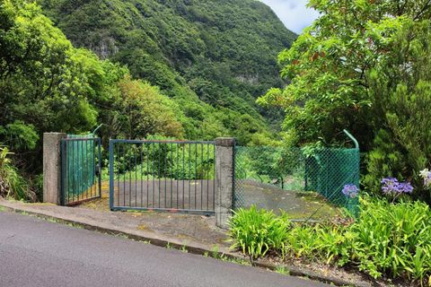 198m² Land in Porto Moniz, Portugal No. 244775