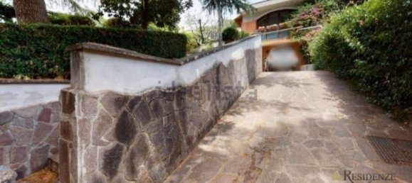 3 bedrooms Villa in Guidonia Montecelio, Italy No. 372231 3