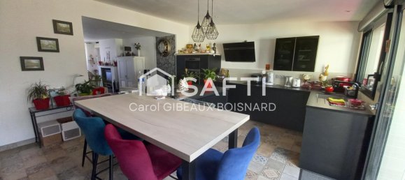 2 bedrooms House in Eure-et-Loir, France No. 158479 21