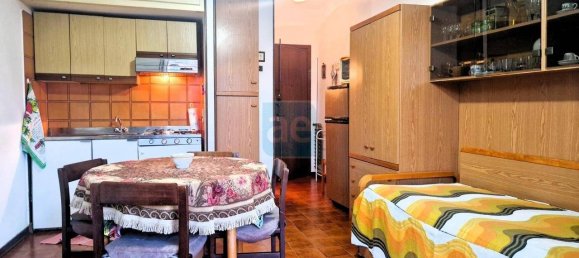 Studio in San Bartolomeo al Mare, Italy No. 168175 10