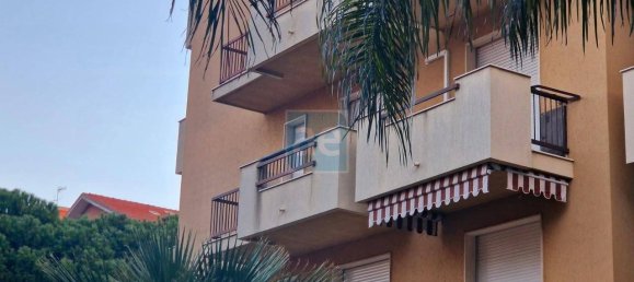 Studio in San Bartolomeo al Mare, Italy No. 168175 5