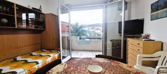 Studio in San Bartolomeo al Mare, Italy No. 168175 16