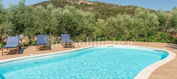 Villa de 4 dormitorios en Olbia, Italy No. 58726 8