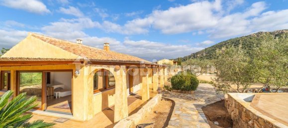 Villa de 4 dormitorios en Olbia, Italy No. 58726 14