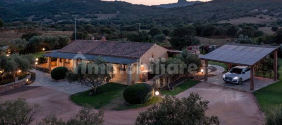 Villa de 4 dormitorios en Olbia, Italy No. 58726 42