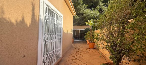 5 dormitorios сasa en venta en Dehesa De Campoamor, Alicante, Comunidad Valenciana, Spain № 364895 2