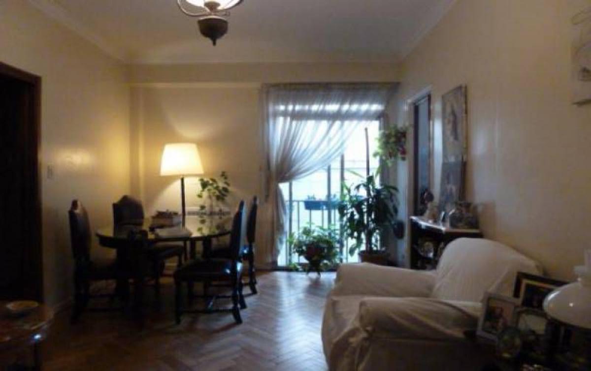 Apartamento de 2 dormitorios en Buenos Aires, Argentina No. 85182