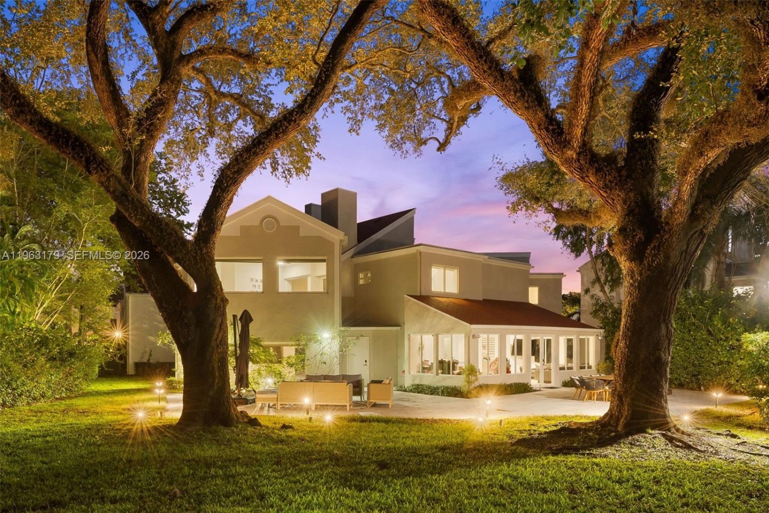 5 dormitorios villa en venta en Miami, Miami-Dade, Florida, USA № 615656