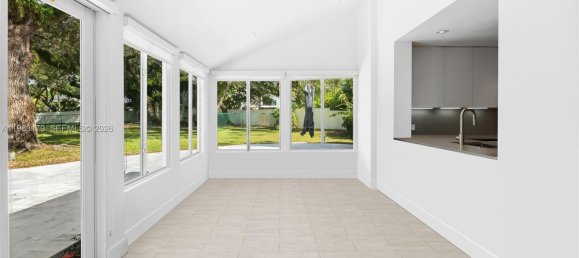5 dormitorios villa en venta en Miami, Miami-Dade, Florida, USA № 615656 12