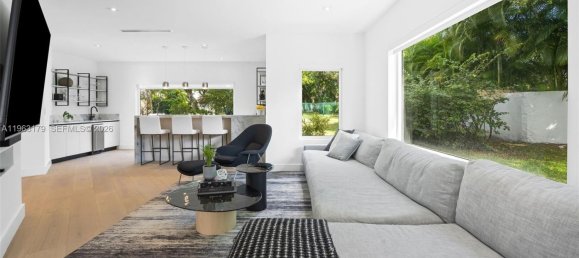 5 dormitorios villa en venta en Miami, Miami-Dade, Florida, USA № 615656 23