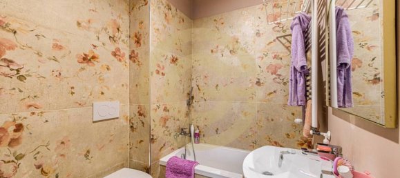 7 rooms Apartment in Rome, Italy No. 145364 8