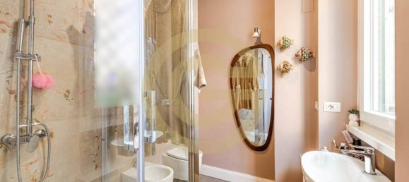 7 rooms Apartment in Rome, Italy No. 145364 9