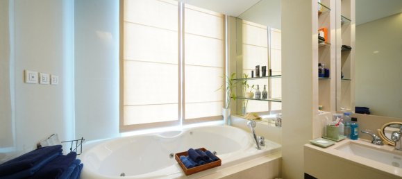 Кондоминиум  с 3 спальнями в Патхум Ван, Таиланд № 62680 16