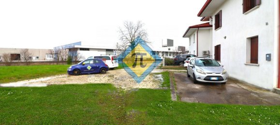 Terreno en Pordenone, Italy No. 214445 16