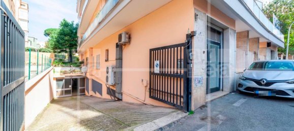 1 room Commercial property in Rome, Italy No. 319575 7